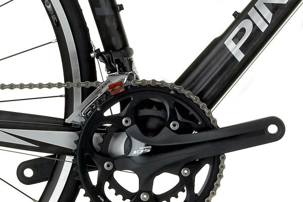 DOGMA Kと同様に設けられた横剛性を受け持つダウンチューブのリブ形状