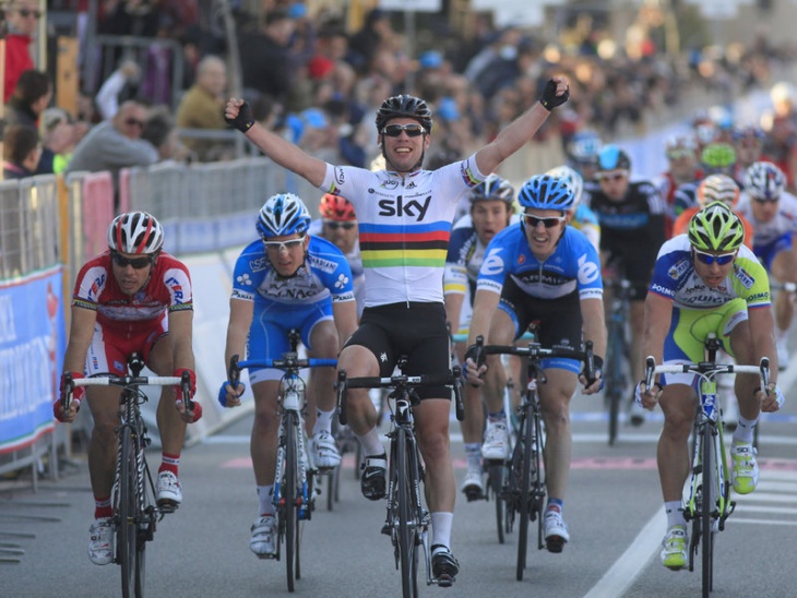 The world champion held off Oscar Friere and Tyler Farrar / TEAM SKY