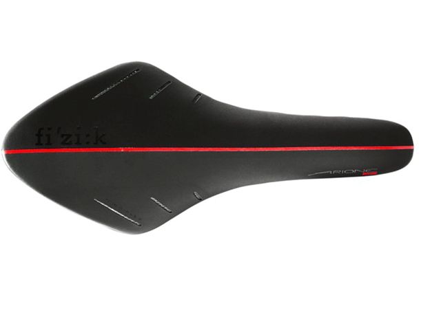 The Peoples Edition: ARIONE 00 Black/Red
