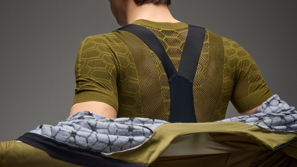 Q36.5：ベースレイヤー徹底解説】パフォーマンスを司る「第二の皮膚